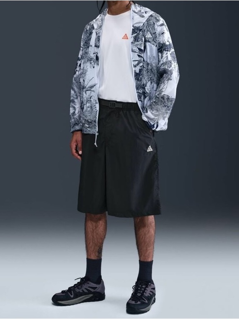 NWT Nike ACG Orb Weaver UV Repel Oversized Shorts Knee Length Small Black